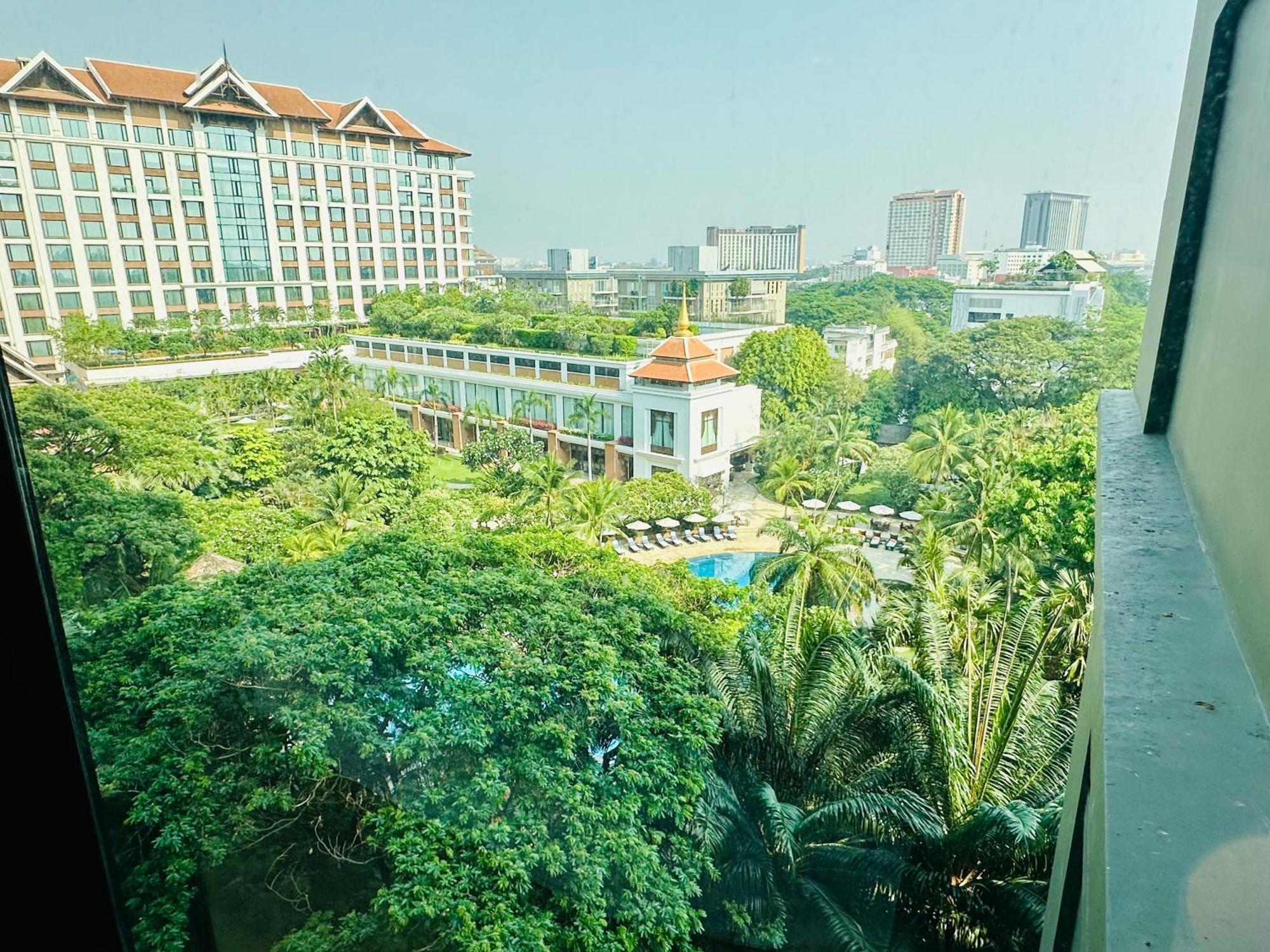 The Astra Condo Changkhlan In Chiang Mai Extérieur photo